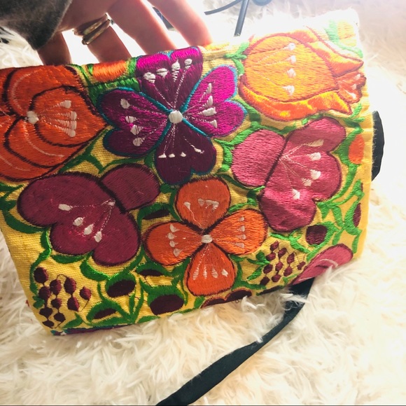 Mexican Cross Body Embroidered Floral Purse Bag - Picture 5 of 8